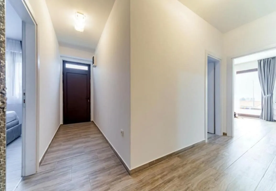 Rent, three bedroom apartment, 127m², Petrovac, Budva