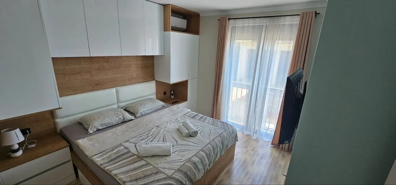 Rent, one bedroom apartment, 40m², Tivat, Crna Gora