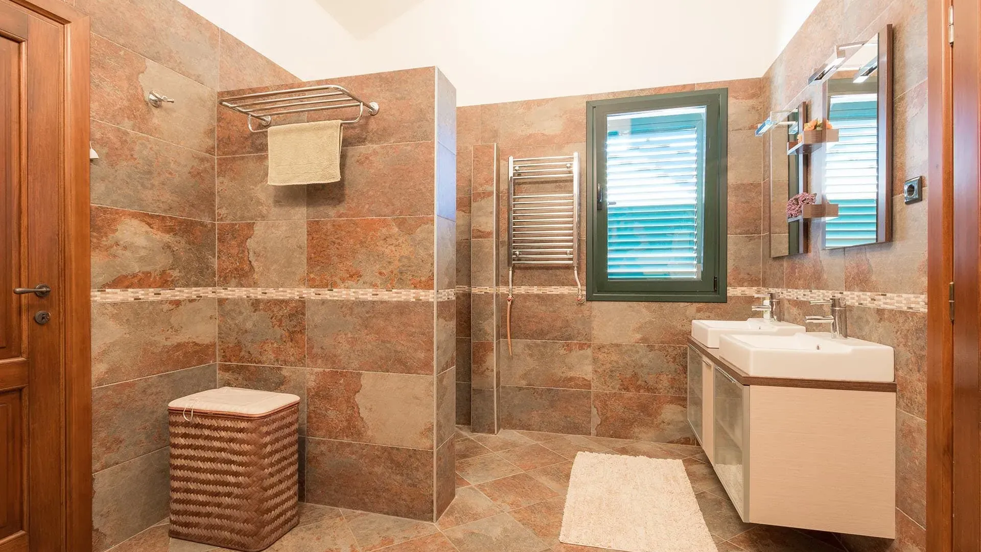 Sale, house, 365m², Dobrota, Kotor