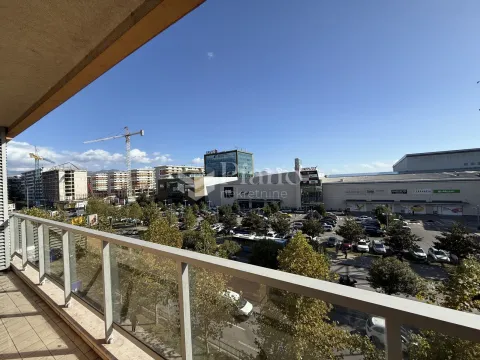 Rent, one bedroom apartment, 50m², City Kvart, Podgorica - image 9