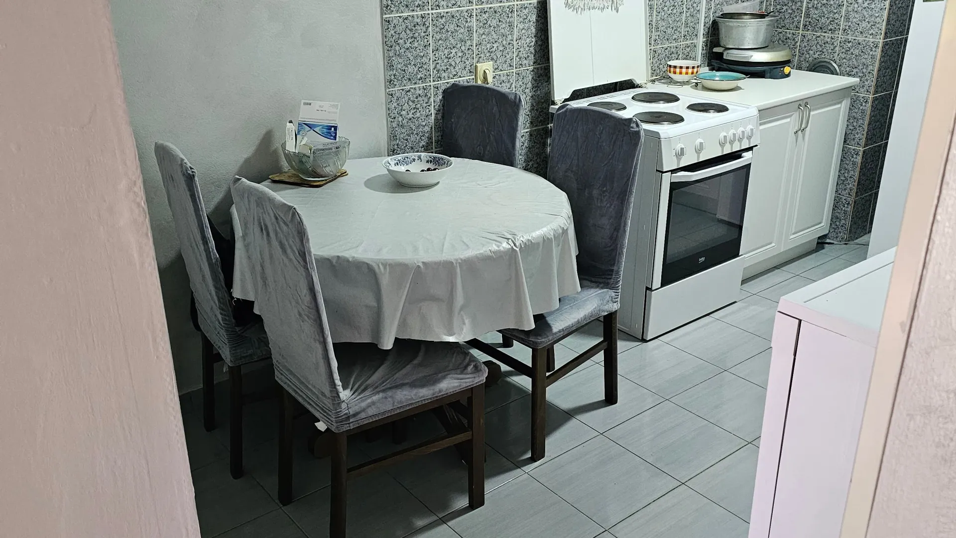 Prodaja, dvosoban stan, 58m², Centar, Nikšić