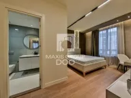 Izdavanje, trosoban stan, 89m², Savski Venac, Beograd - image 13