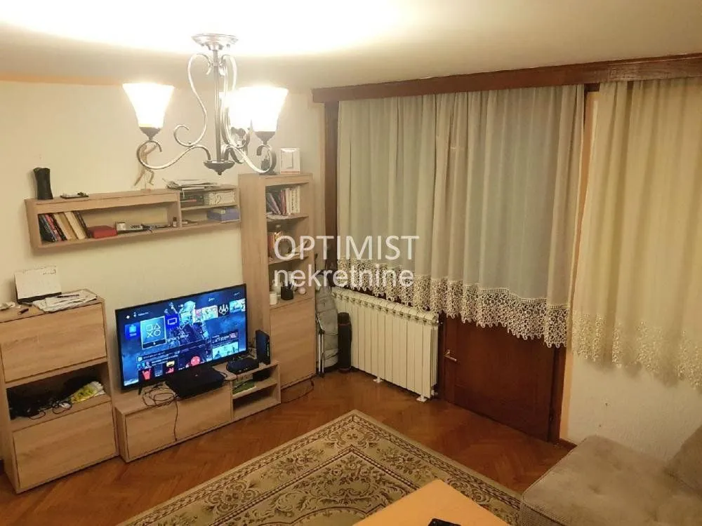 Rent, three bedroom apartment, 75m², Vračar Centar, Vračar Sve Podlokacije