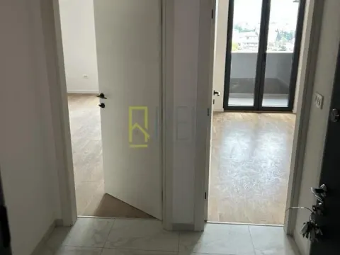 Prodaja, jednosoban stan, 44m², Stari Aerodrom, Podgorica - image 3