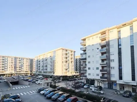 Prodaja, dvosoban stan, 72m², City Kvart, Podgorica - image 18