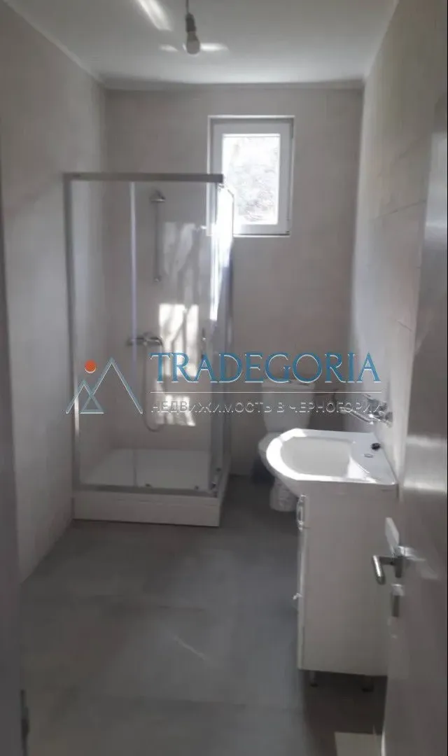 Prodaja, kuća, 210m², Sutomore, Bar