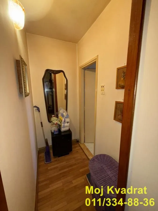 Prodaja, trosoban stan, 56m², Petlovo Brdo, Beograd