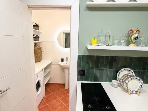 Sale, one bedroom apartment, 30m², Petrovac, Budva - image 3