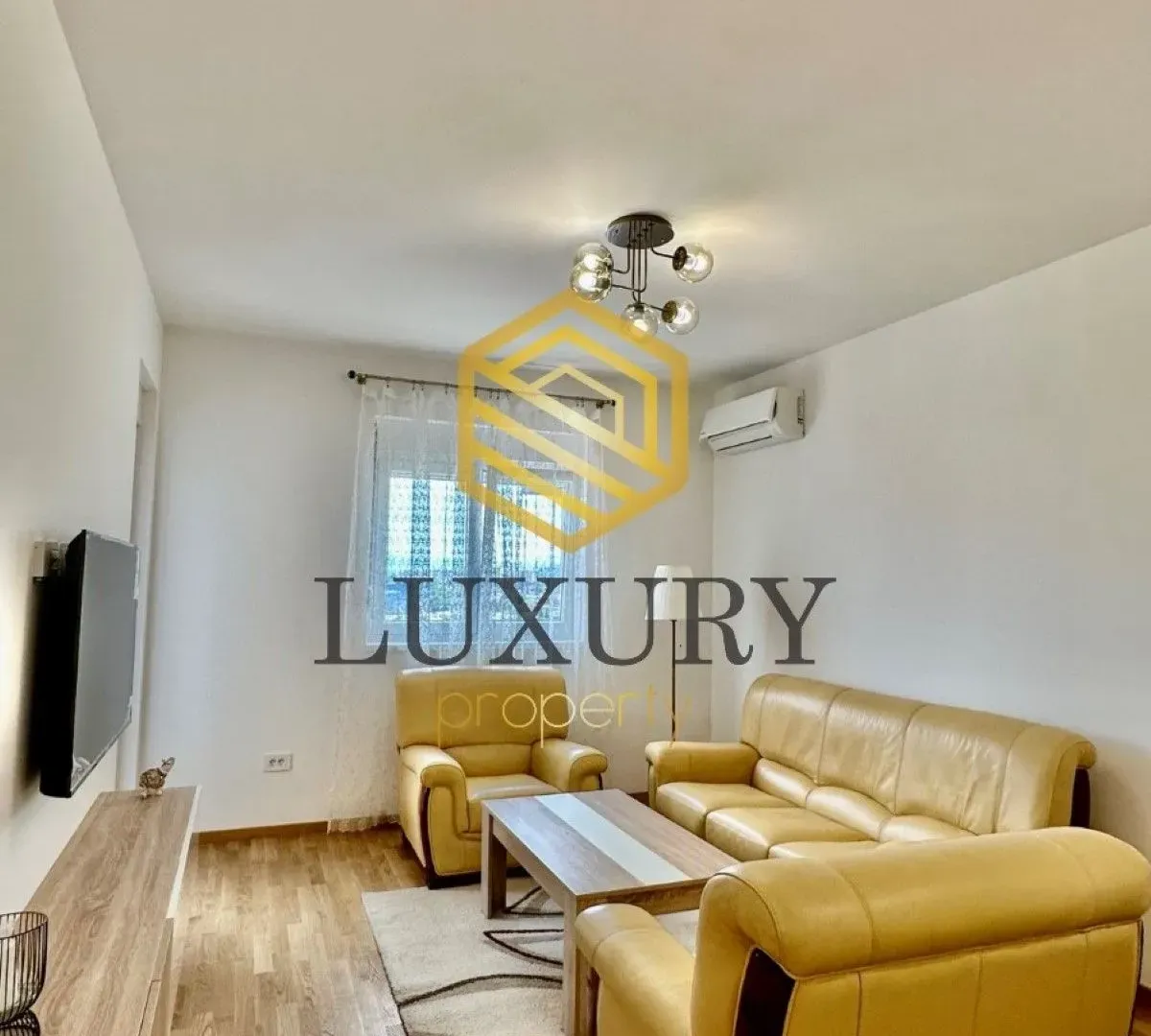 Izdavanje, jednosoban stan, 47m², Stari Aerodrom, Podgorica