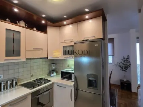 Izdavanje, trosoban stan, 100m², Lekino Brdo, Voždovac Sve Podlokacije - image 7