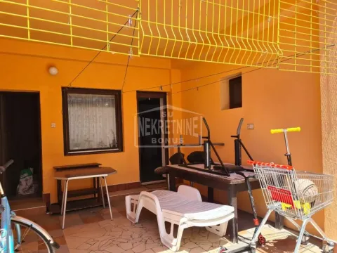 Sale, house, 400m², Aleksandrovo, Subotica - image 11