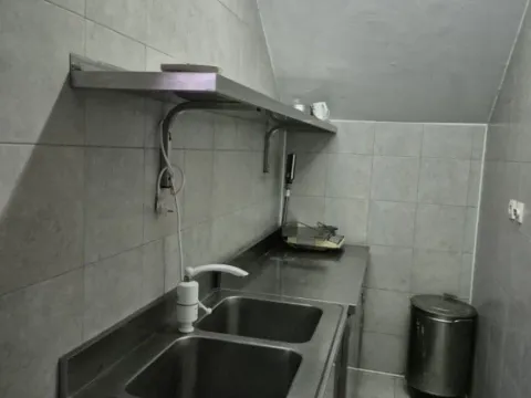 Izdavanje, poslovni prostor, 130m², Zemun Save Kovačevića, Zemun Sve Podlokacije - image 5