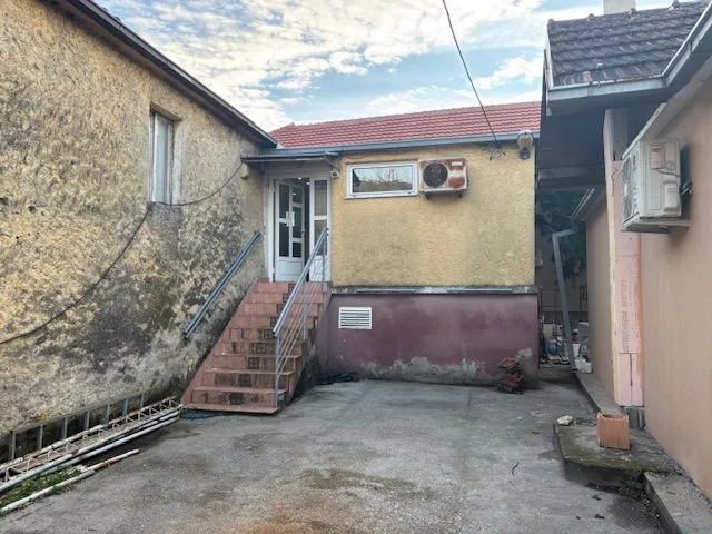 Prodaja, kuća, 92m², Zlatica, Podgorica