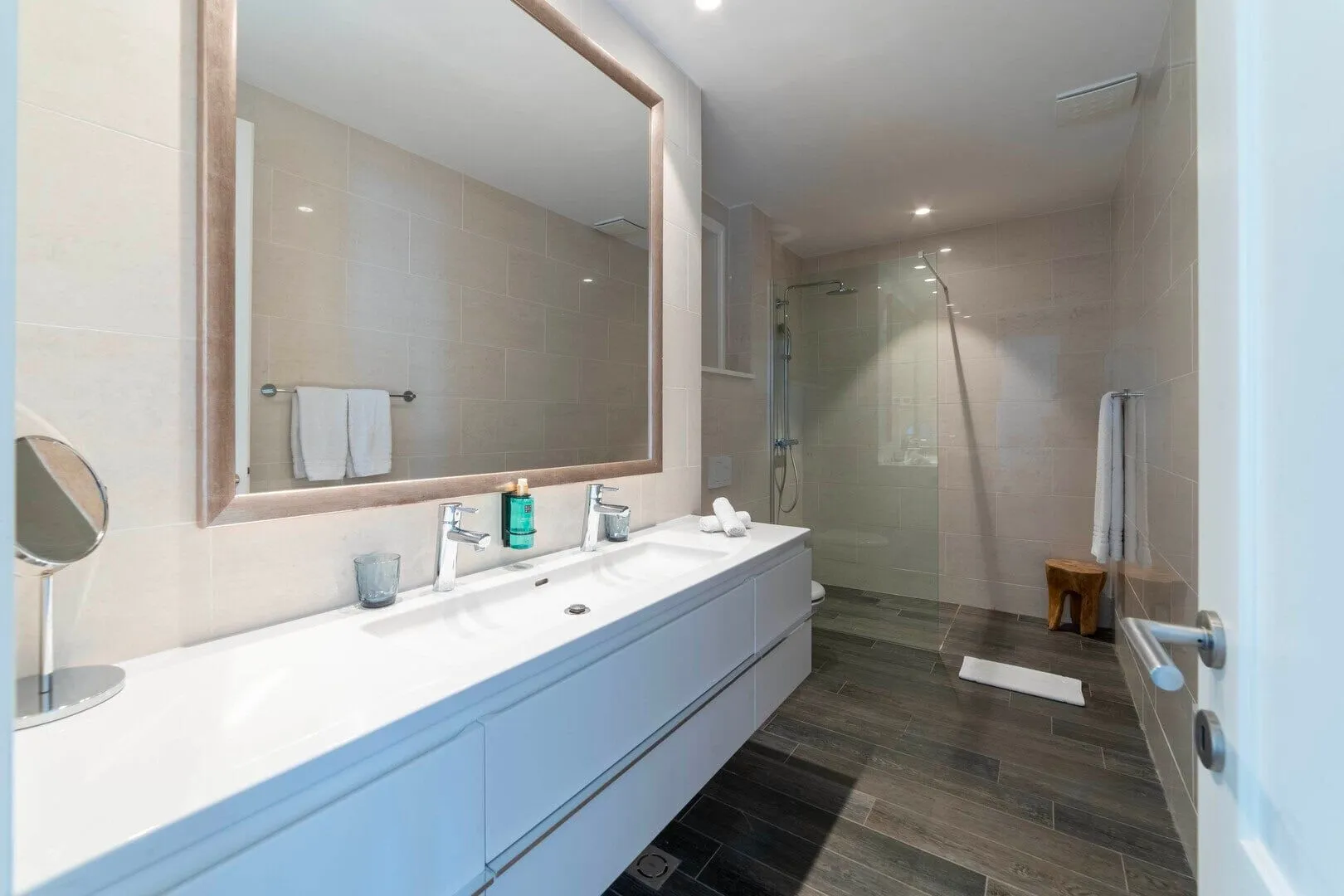 Prodaja, dvosoban stan, 108m², Kotor, Crna Gora