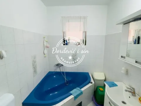 Prodaja, kuća, 180m², Korićani, Kragujevac - image 9