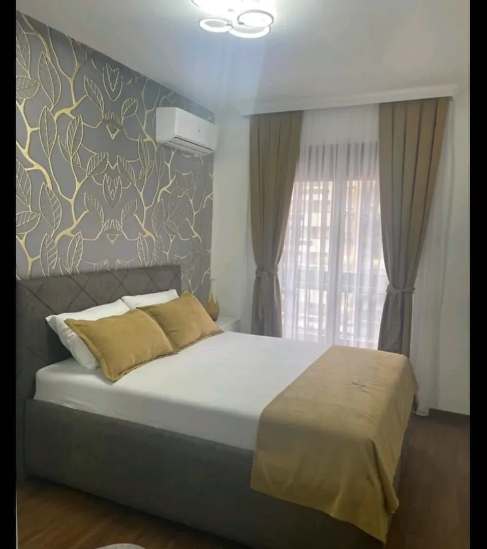 Izdavanje, dvosoban stan, 69m², Master Kvart, Podgorica