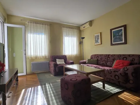 Sale, apartment, 90m², Blok 9, Podgorica - image 2
