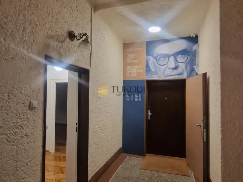 Izdavanje, poslovni prostor, 35m², Andrićev Venac, Beograd - image 10