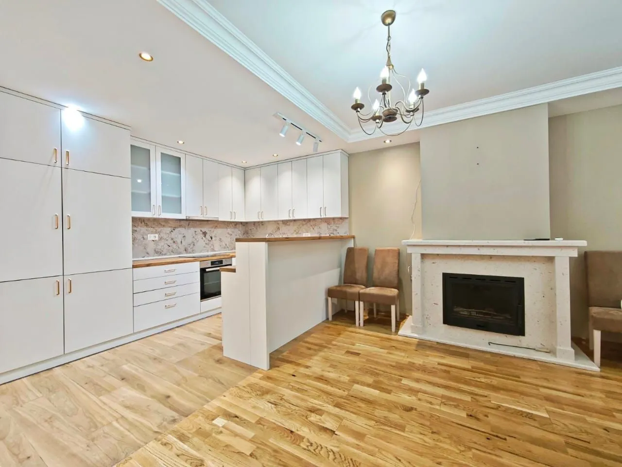 Rent, house, 135m², Murtovina, Podgorica