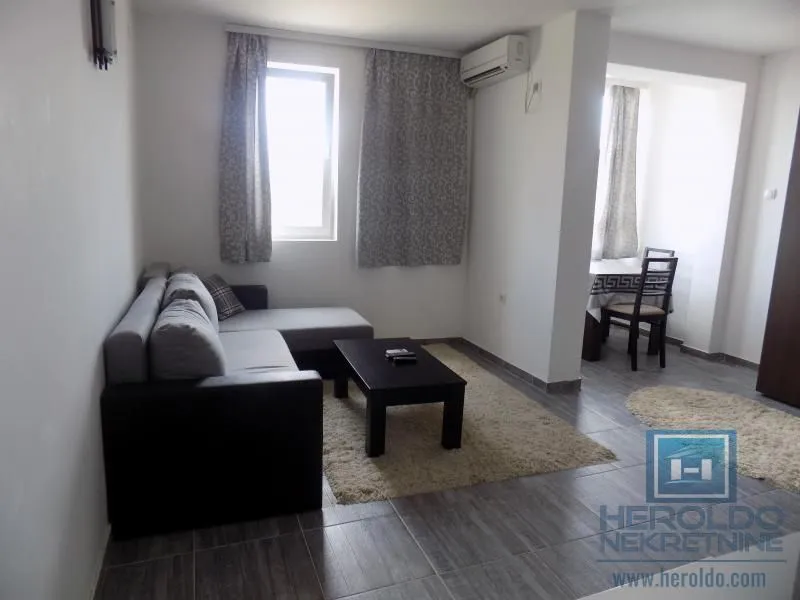Izdavanje, garsonjera, 29m², Centar, Ćuprija