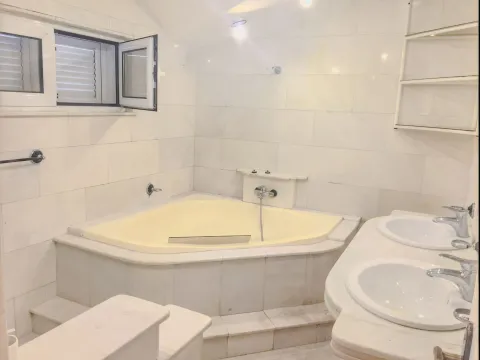 Rent, two bedroom apartment, 75m², Centar, Herceg Novi - image 11