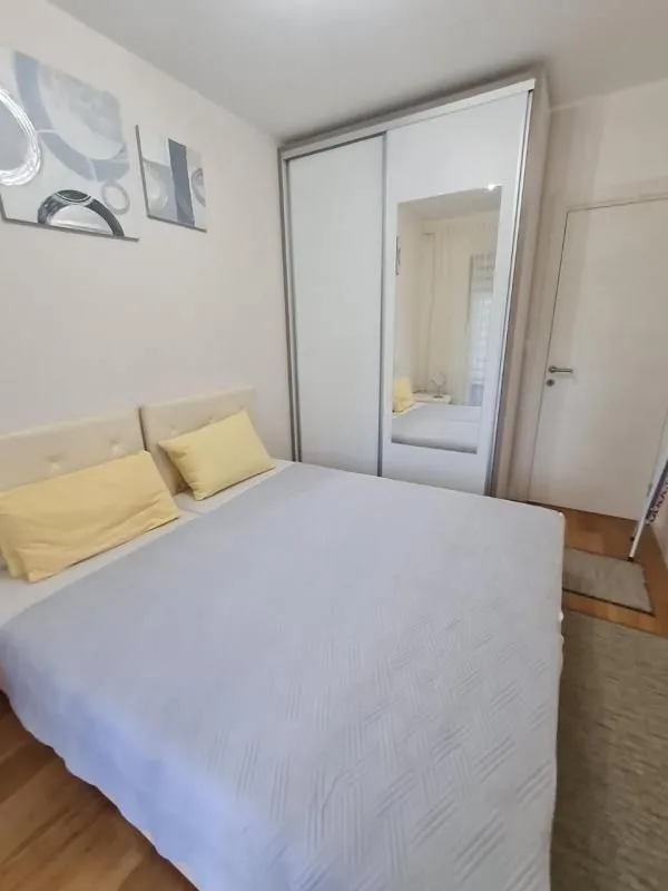 Izdavanje, jednosoban stan, 45m², Bar, Crna Gora