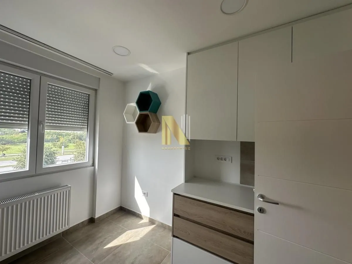 Rent, office space, 90m², Nova Detelinara, Novi Sad Sve Podlokacije