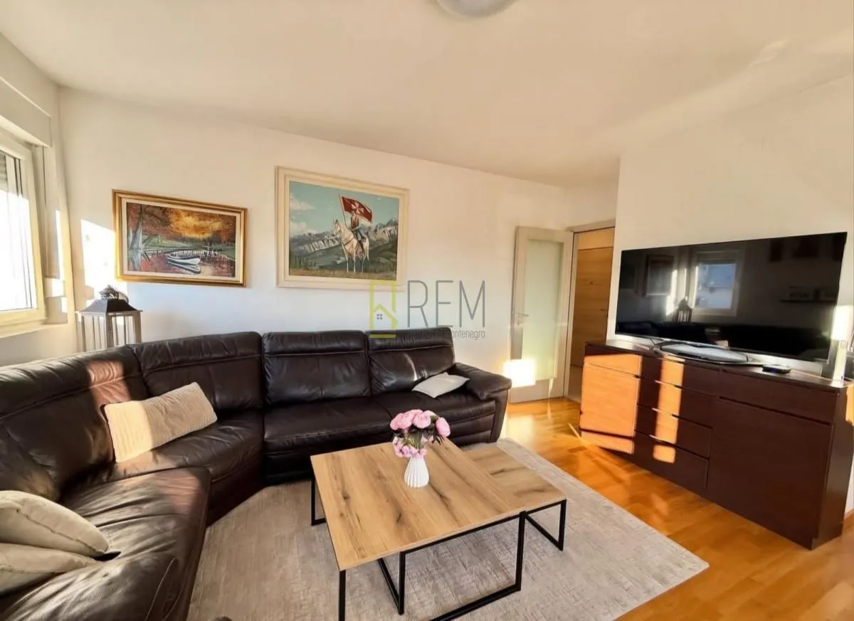 Sale, three bedroom apartment, 78m², Stari Aerodrom, Podgorica