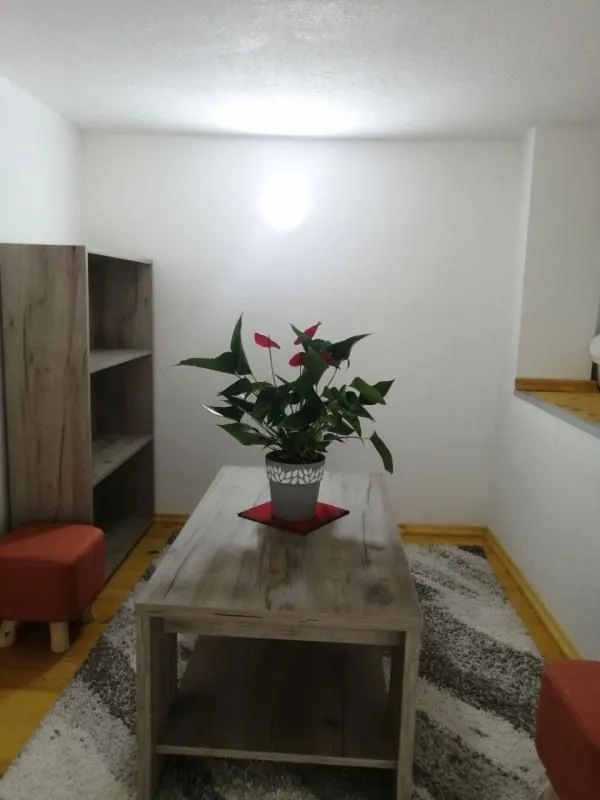 Sale, two bedroom apartment, 58m², Sutomore, Bar