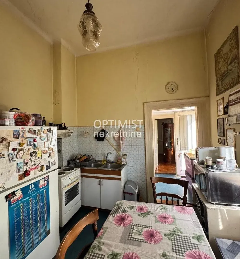 Sale, three bedroom apartment, 110m², Slavija, Vračar Sve Podlokacije