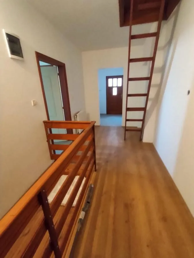 Prodaja, kuća, 315m², Adice, Novi Sad Sve Podlokacije