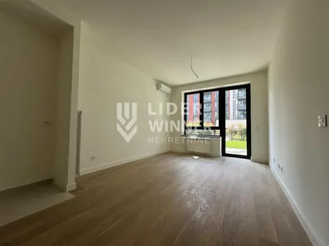 Prodaja, trosoban stan, 79m², Savski Venac, Beograd - image 1