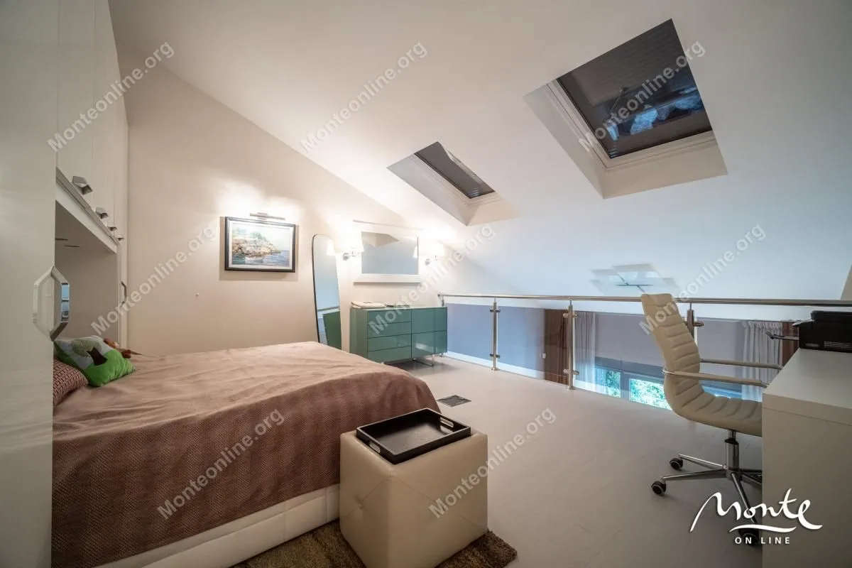 Sale, house, 484m², Stoliv, Kotor