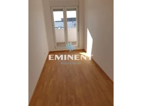 Izdavanje, četvorosoban stan, 101m², Lekino Brdo, Voždovac Sve Podlokacije - image 12