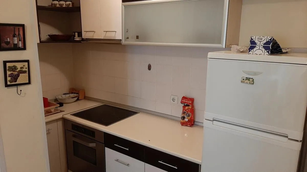 Izdavanje, jednosoban stan, 37m², Centar, Novi Sad