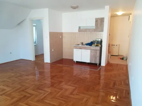Izdavanje, stan, 38m², Zemun Gornji Grad, Zemun Sve Podlokacije - image 8