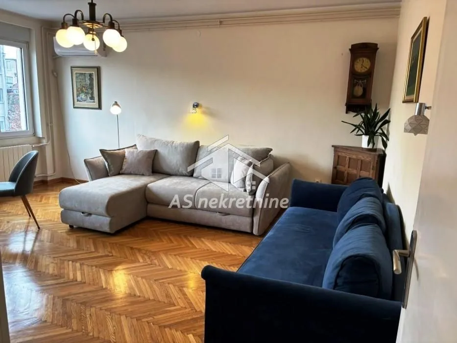 Izdavanje, dvosoban stan, 65m², Stari Grad, Beograd
