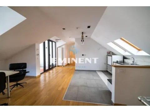 Prodaja, kuća, 304m², Zemun Centar, Zemun Sve Podlokacije - image 10