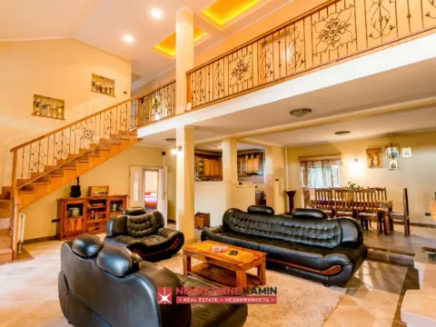 Sale, house, 297m², Herceg Novi, Crna Gora - image 12