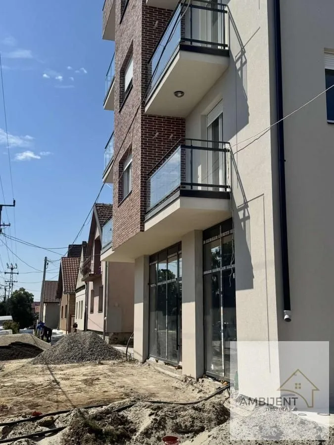 Sale, office space, 205m², Novi Banovci, Stara Pazova