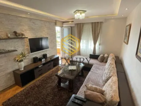 Izdavanje, dvosoban stan, 74m², Ljubović, Podgorica - image 1