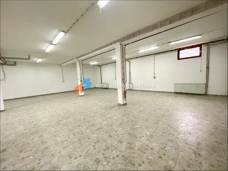 Rent, office space, 350m², Kluz, Zvezdara Sve Podlokacije