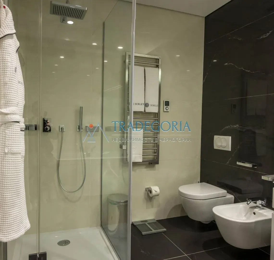 Prodaja, jednosoban stan, 95m², Budva, Crna Gora