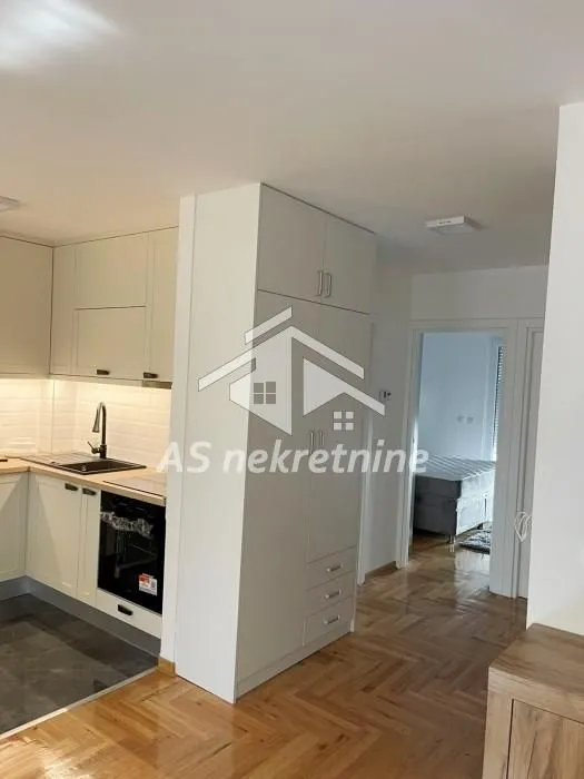 Rent, three bedroom apartment, 64m², Voždovac Sve Podlokacije, Beograd