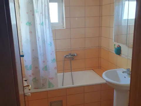 Rent, one bedroom apartment, 45m², Stari Aerodrom, Podgorica - image 3