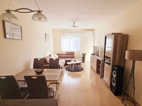 Izdavanje, jednosoban stan, 49m², City Kvart, Podgorica - image 8