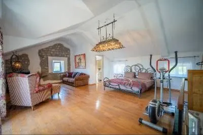 Rent, house, 200m², Đuraševići, Tivat