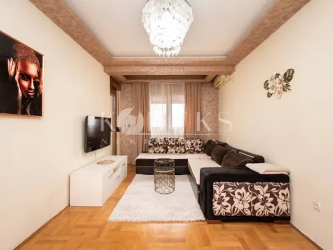 Izdavanje, jednosoban stan, 38m², Stari Aerodrom, Podgorica - image 1