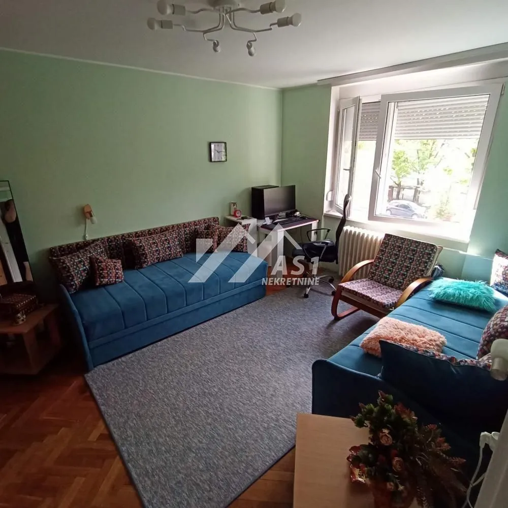 Izdavanje, jednosoban stan, 30m², Banatić, Novi Sad Sve Podlokacije