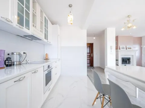 Prodaja, trosoban stan, 116m², Tivat, Crna Gora - image 10